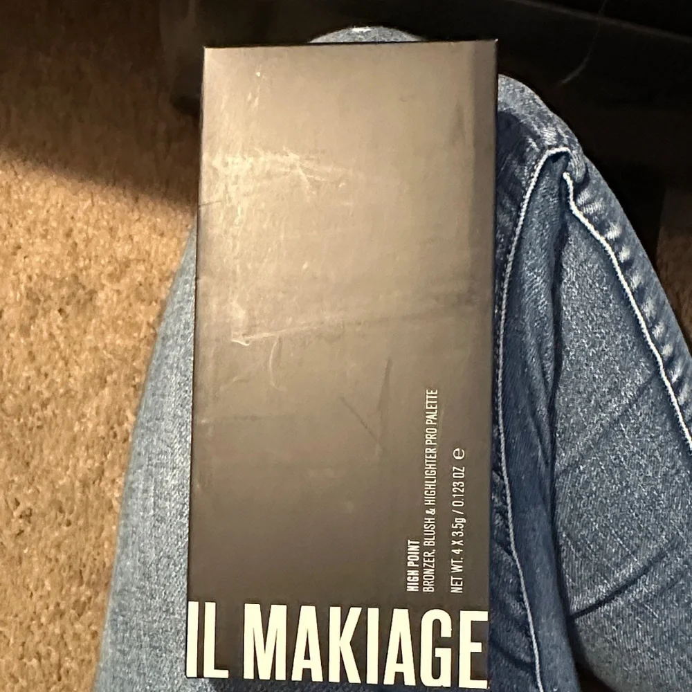 IL MAKIAGE Eyeshadow Palette - Bold Pink and Warm Browns